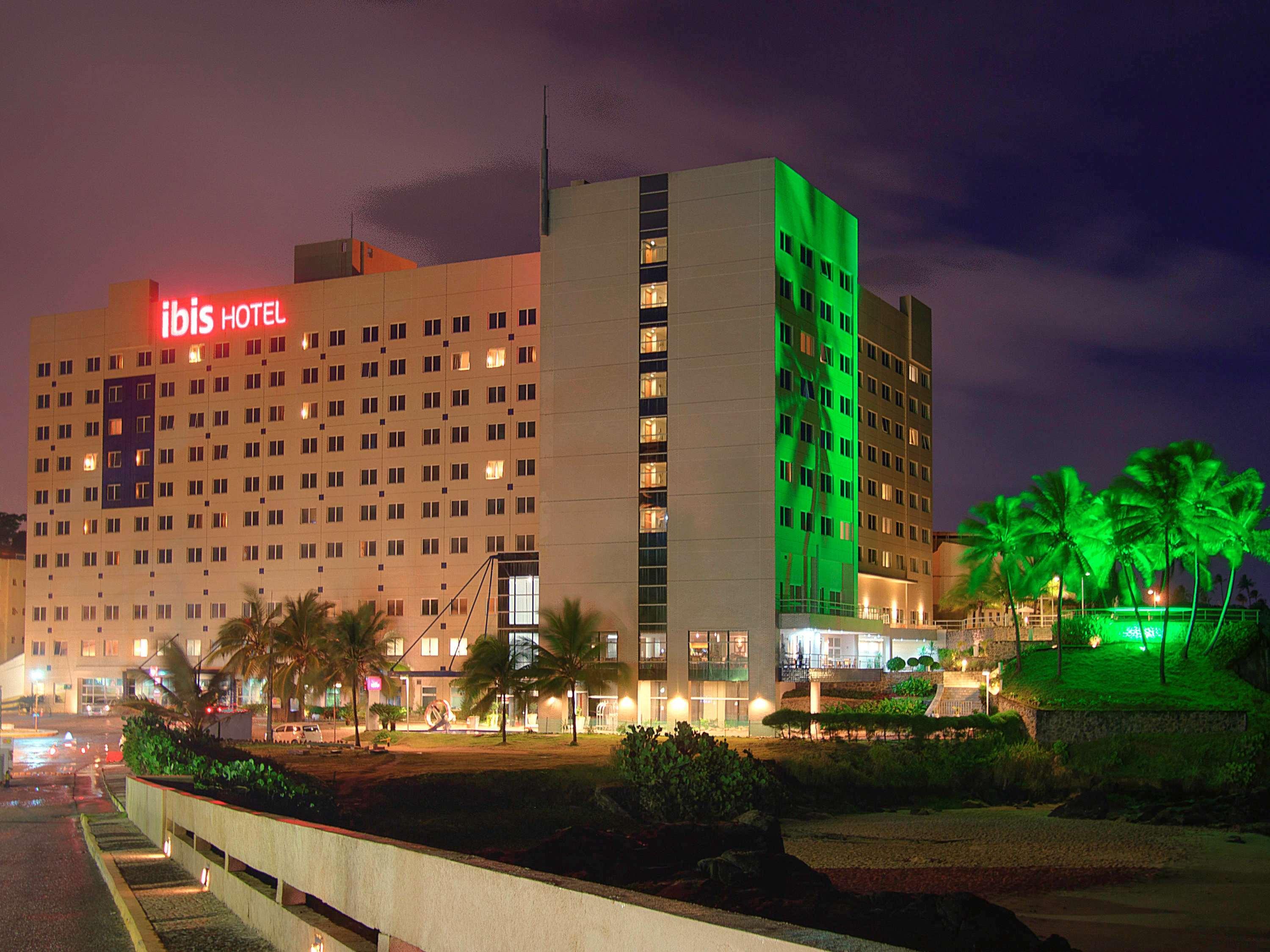 Hotel Ibis Salvador Rio Vermelho Esterno foto